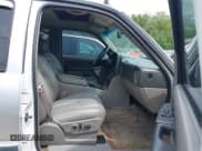 ✅ 2003 GMC Yukon XL SLT • VIN: 3GKFK16Z63G127324 • Лот: 42212199. Опубликован ранее на IAAI с пробегом 419 372 миль. Бесплатный доступ к архиву аукционных продаж из США и подробный отчёт об истории автомобиля на DreamBid. Изображение 5.