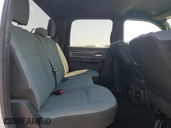 ✅ 2021 Ram 2500 Big Horn • VIN: 3C6UR5DL5MG542602 • Лот: 81313585. Опубликован ранее на Copart с пробегом 79 824 миль. Бесплатный доступ к архиву аукционных продаж из США и подробный отчёт об истории автомобиля на DreamBid. Изображение 10.