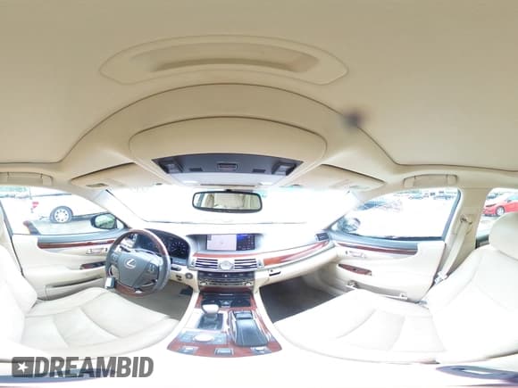 ✅ 2016 Lexus LS 460 • VIN: JTHBL5EF0G5141205 • Лот: 56832005. Опубликован ранее на Copart с пробегом 106 812 миль. Бесплатный доступ к архиву аукционных продаж из США и подробный отчёт об истории автомобиля на DreamBid. Изображение 14.