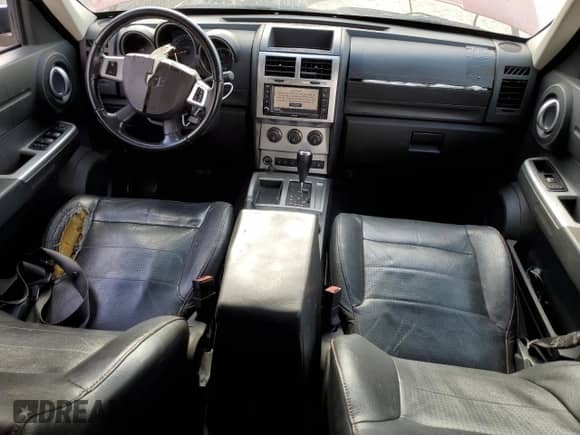 2007 Dodge Nitro R/T с VIN 1D8GT58627W683078, выставлен на аукционе Copart как лот 82795934 с пробегом 131 431 миль миль и Списание • Salvage title. История ставок и продаж доступна на DreamBid. Изображение 8.