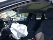 ✅ 2025 Volvo XC60 Plus • VIN: YV4H60RC4S1000561 • Lot: 42644166. Listed on IAAI with 9,457 mi. Free auction sales archive from the USA and detailed vehicle history report at DreamBid. Image 19.