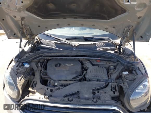 ✅ 2019 MINI Countryman Cooper • VIN: WMZYS7C59K3F45342 • Lot: 41975489. Listed on IAAI with 113,898 mi. Free auction sales archive from the USA and detailed vehicle history report at DreamBid. Image 10.