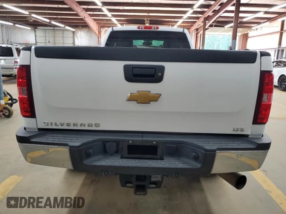 ✅ 2013 Chevrolet Silverado 1500 • VIN: 1GC2CYE87DZ254822 • Лот: 54237485. Опубликован ранее на Copart с пробегом 201 230 миль. Бесплатный доступ к архиву аукционных продаж из США и подробный отчёт об истории автомобиля на DreamBid. Изображение 6.