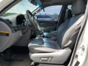 ✅ 2009 Kia Borrego LX • VIN: KNDJJ741695012232 • Lot: 63856545. Listed on Copart with 142,798 mi. Free auction sales archive from the USA and detailed vehicle history report at DreamBid. Image 7.