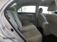 ✅ 2013 Toyota Corolla L • VIN: 5YFBU4EEXDP198655 • Lot: 87052975. Wystawiony na Copart z przebiegiem 205 104 mil. Bezpłatny archiwum sprzedaży aukcyjnych z USA i szczegółowy raport historii pojazdu na DreamBid. Zdjęcie 10.