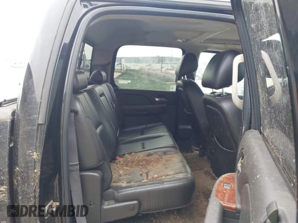 ✅ 2011 Chevrolet Silverado 2500HD LTZ • VIN: 1GC1KYC87BF131585 • Lot: 42502778. Listed on IAAI with 234,150 mi. Free auction sales archive from the USA and detailed vehicle history report at DreamBid. Image 8.