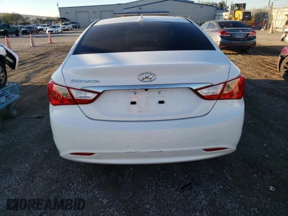 ✅ 2012 Hyundai Sonata GLS • VIN: 5NPEB4ACXCH396736 • Lot: 83768425. Wystawiony na Copart z przebiegiem Nie podano. Bezpłatny archiwum sprzedaży aukcyjnych z USA i szczegółowy raport historii pojazdu na DreamBid. Zdjęcie 6.