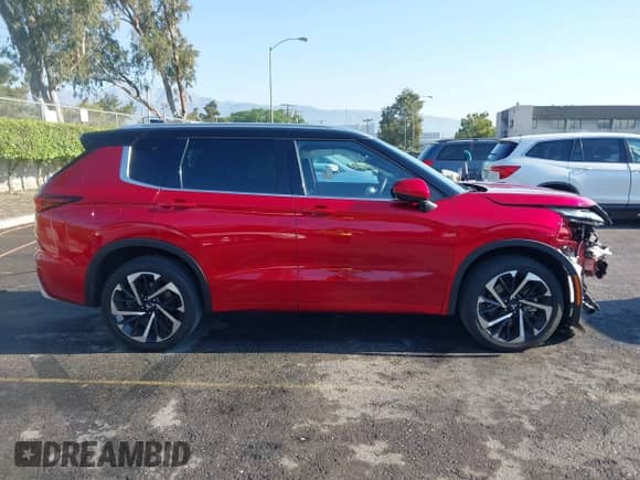 2023 Mitsubishi Outlander SEL с VIN JA4J3VA83PZ013077, выставлен на аукционе IAAI как лот 42940980 с пробегом 26 555 миль миль и . История ставок и продаж доступна на DreamBid. Изображение 14.