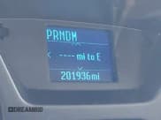 ✅ 2017 Ford Transit XL • VIN: 1FBZX2ZM5HKA20740 • Lot: 41144911. Wystawiony na IAAI z przebiegiem 201 936 mil. Bezpłatny archiwum sprzedaży aukcyjnych z USA i szczegółowy raport historii pojazdu na DreamBid. Zdjęcie 15.