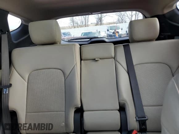 ✅ 2017 Hyundai Santa Fe Ultimate • VIN: 5XYZWDLA6HG477958 • Lot: 93462915. Listed on Copart with 113,262 mi. Free auction sales archive from the USA and detailed vehicle history report at DreamBid. Image 10.