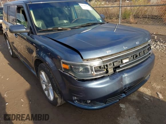 ✅ 2019 Ford Flex Limited • VIN: 2FMHK6D89KBA06070 • Lot: 43748528. Wystawiony na IAAI z przebiegiem 78 518 mil. Bezpłatny archiwum sprzedaży aukcyjnych z USA i szczegółowy raport historii pojazdu na DreamBid. Zdjęcie 6.
