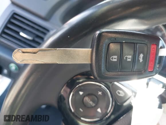 ✅ 2017 Honda Accord Sport SE • VIN: 1HGCR2F10HA109998 • Lot: 43697122. Listed on IAAI with 79,359 mi. Free auction sales archive from the USA and detailed vehicle history report at DreamBid. Image 11.