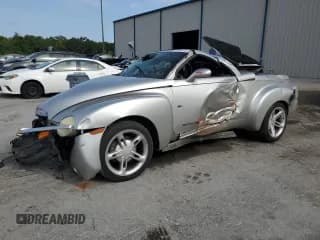 ✅ 2004 Chevrolet SSR LS • VIN: 1GCES14P34B110466 • Lot: 56200105. Wystawiony na Copart z przebiegiem 96 925 mil. Bezpłatny archiwum sprzedaży aukcyjnych z USA i szczegółowy raport historii pojazdu na DreamBid. Zdjęcie 1.