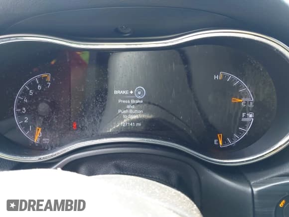 ✅ 2019 Jeep Grand Cherokee Upland • VIN: 1C4RJFAG4KC566506 • Lot: 42355720. Listed on IAAI with 127,141 mi. Free auction sales archive from the USA and detailed vehicle history report at DreamBid. Image 7.