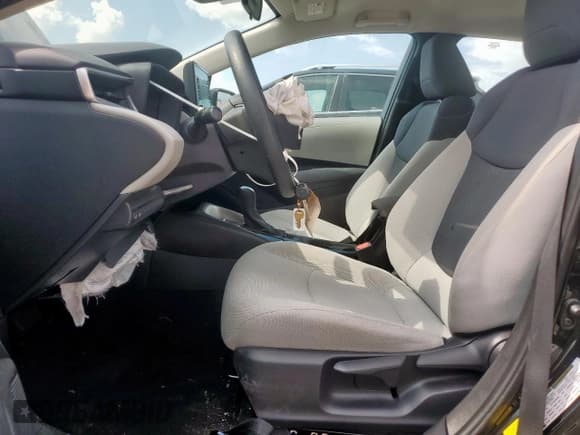 ✅ 2021 Toyota Corolla L • VIN: 5YFDPMAE1MP168000 • Lot: 71220625. Wystawiony na Copart z przebiegiem 100 198 mil. Bezpłatny archiwum sprzedaży aukcyjnych z USA i szczegółowy raport historii pojazdu na DreamBid. Zdjęcie 7.