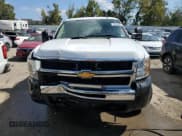 ✅ 2008 Chevrolet Silverado 2500HD 1LT • VIN: 1GCHK29K98E114493 • Lot: 70193904. Wystawiony na Copart z przebiegiem 215 117 mil. Bezpłatny archiwum sprzedaży aukcyjnych z USA i szczegółowy raport historii pojazdu na DreamBid. Zdjęcie 5.