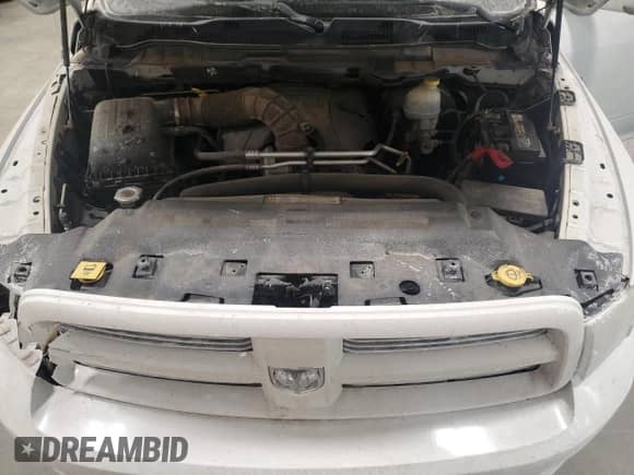 2010 Dodge 1500 Laramie z VIN 1D7RV1GT1AS240751, wystawiony jako Copart lot #82899144 z przebiegiem 217 260 mil mil oraz Nie do naprawy • Non repairable. Historia ofert i sprzedaży dostępna na DreamBid. Obrazek 11.