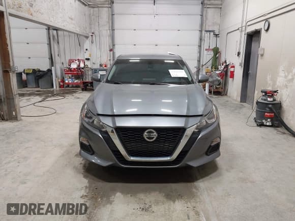 ✅ 2020 Nissan Altima S • VIN: 1N4BL4BW2LC132405 • Lot: 43045435. Wystawiony na IAAI z przebiegiem 53 690 mil. Bezpłatny archiwum sprzedaży aukcyjnych z USA i szczegółowy raport historii pojazdu na DreamBid. Zdjęcie 13.