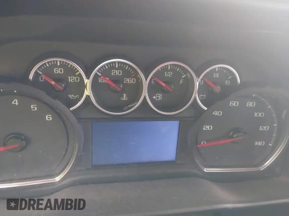 ✅ 2019 Chevrolet Silverado 1500 RST • VIN: 1GCRYEED4KZ366647 • Lot: 42381480. Wystawiony na IAAI z przebiegiem 66 245 mil. Bezpłatny archiwum sprzedaży aukcyjnych z USA i szczegółowy raport historii pojazdu na DreamBid. Zdjęcie 7.