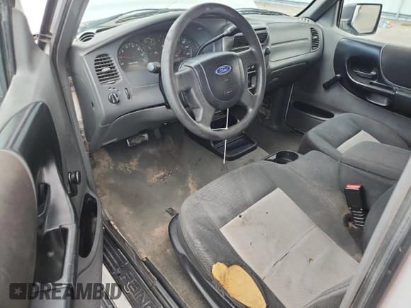 ✅ 2006 Ford Ranger XL • VIN: 1FTZR15E56PA67748 • Lot: 71126615. Listed on Copart with 209,985 mi. Free auction sales archive from the USA and detailed vehicle history report at DreamBid. Image 8.