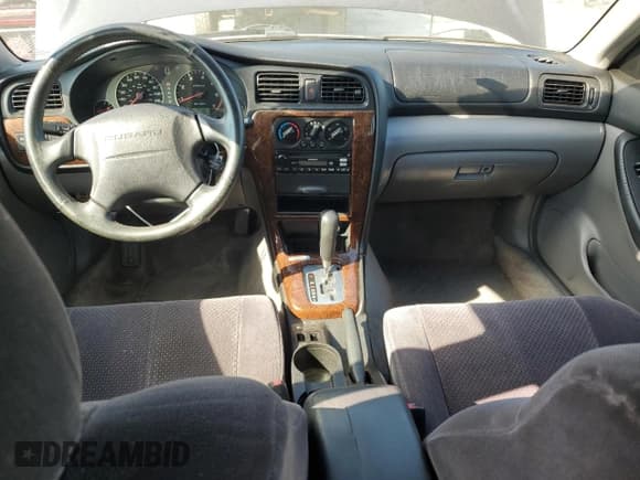 ✅ 2003 Subaru Legacy L • VIN: 4S3BH635637301282 • Lot: 66071565. Wystawiony na Copart z przebiegiem 154 466 mil. Bezpłatny archiwum sprzedaży aukcyjnych z USA i szczegółowy raport historii pojazdu na DreamBid. Zdjęcie 8.