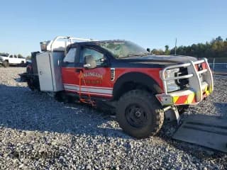 ✅ 2022 Ford F-550 • VIN: 1FD0X5HT6NED43537 • Лот: 77146824. Опубликован ранее на Copart с пробегом Не указан. Бесплатный доступ к архиву аукционных продаж из США и подробный отчёт об истории автомобиля на DreamBid. Изображение 4.