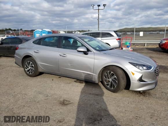 2021 Hyundai Sonata Blue с VIN KMHL24JJ4MA018423, выставлен на аукционе Copart как лот 68838752 с пробегом 15 999 миль миль и . История ставок и продаж доступна на DreamBid. Изображение 4.