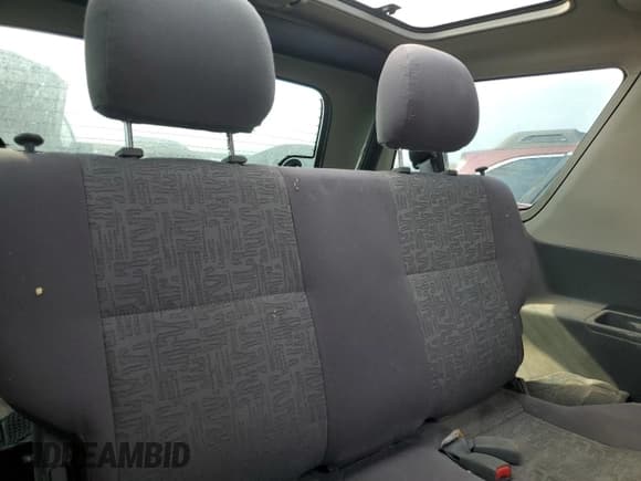 ✅ 2002 Isuzu Rodeo • VIN: 4S2CM57W824306193 • Lot: 71933395. Listed on Copart with 216,462 mi. Free auction sales archive from the USA and detailed vehicle history report at DreamBid. Image 10.