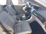 ✅ 2016 Honda Accord EX-L • VIN: 1HGCR3F07GA012633 • Lot: 42690264. Wystawiony na IAAI z przebiegiem 115 480 mil. Bezpłatny archiwum sprzedaży aukcyjnych z USA i szczegółowy raport historii pojazdu na DreamBid. Zdjęcie 5.