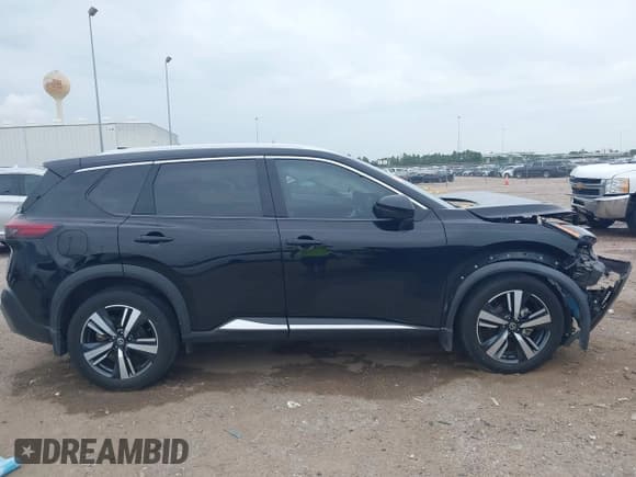 ✅ 2021 Nissan Rogue SL • VIN: 5N1AT3CA6MC806703 • Lot: 42779276. Wystawiony na IAAI z przebiegiem 67 591 mil. Bezpłatny archiwum sprzedaży aukcyjnych z USA i szczegółowy raport historii pojazdu na DreamBid. Zdjęcie 13.