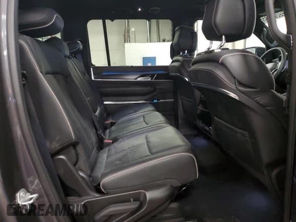 ✅ 2024 Jeep Grand Wagoneer Series II • VIN: 1C4SJSFP7RS158214 • Lot: 59907245. Listed on Copart with 37,365 mi. Free auction sales archive from the USA and detailed vehicle history report at DreamBid. Image 11.