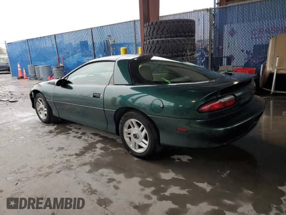 1995 Chevrolet Camaro с VIN 2G1FP22K8S2226779, выставлен на аукционе Copart как лот 46428785 с пробегом 144 783 миль миль и Списание • Salvage title. История ставок и продаж доступна на DreamBid. Изображение 2.