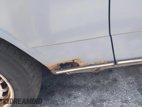 ✅ 1985 Mercedes-Benz 300 • VIN: WDBAB33C8FA204374 • Lot: 42656573. Listed on IAAI with 216,190 mi. Free auction sales archive from the USA and detailed vehicle history report at DreamBid. Image 16.