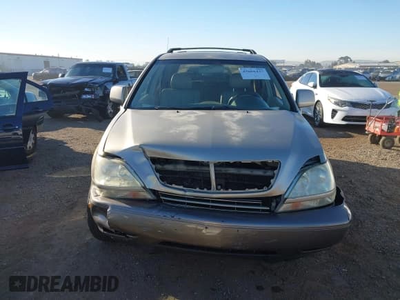 ✅ 2001 Lexus RX 300 • VIN: JTJGF10U610101161 • Lot: 43666427. Listed on IAAI with 178,375 mi. Free auction sales archive from the USA and detailed vehicle history report at DreamBid. Image 13.