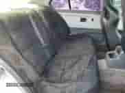 1996 BMW 3 Series z VIN WBACD3327TAV16674, wystawiony jako Copart lot #67942865 z przebiegiem 261 991 mil mil oraz Szkoda całkowita • Salvage title. Historia ofert i sprzedaży dostępna na DreamBid. Obrazek 10.