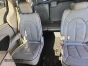 ✅ 2017 Chrysler Pacifica Limited • VIN: 2C4RC1GGXHR668736 • Lot: 91104045. Wystawiony na Copart z przebiegiem 114 865 mil. Bezpłatny archiwum sprzedaży aukcyjnych z USA i szczegółowy raport historii pojazdu na DreamBid. Zdjęcie 10.