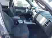 2010 Mercury Mariner z VIN 4M2CN8B73AKJ15604, wystawiony jako IAAI lot #41454647 z przebiegiem 170 761 mil mil oraz . Historia ofert i sprzedaży dostępna na DreamBid. Obrazek 5.