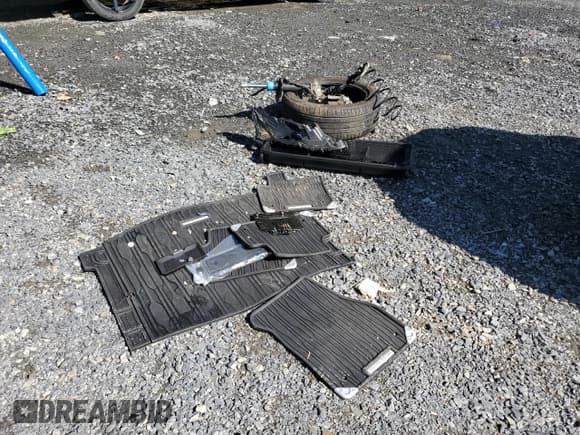 ✅ 2020 Land Rover Range Rover Evoque SE • VIN: SALZP2FX6LH041539 • Лот: 54368535. Опубликован ранее на Copart с пробегом 57 322 миль. Бесплатный доступ к архиву аукционных продаж из США и подробный отчёт об истории автомобиля на DreamBid. Изображение 13.