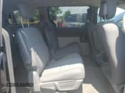 ✅ 2010 Chrysler Town & Country LX • VIN: 2A4RR2D12AR463996 • Lot: 64144025. Wystawiony na Copart z przebiegiem 179 794 mil. Bezpłatny archiwum sprzedaży aukcyjnych z USA i szczegółowy raport historii pojazdu na DreamBid. Zdjęcie 11.