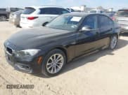 ✅ 2017 BMW 3 Series 320i • VIN: WBA8A9C35HK864405 • Lot: 43475544. Wystawiony na IAAI z przebiegiem 120 278 mil. Bezpłatny archiwum sprzedaży aukcyjnych z USA i szczegółowy raport historii pojazdu na DreamBid. Zdjęcie 2.