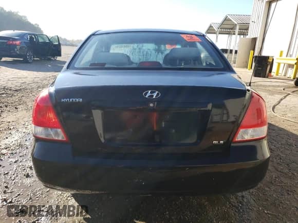 2001 Hyundai Elantra GLS z VIN KMHDN45D01U137872, wystawiony jako Copart lot #74987874 z przebiegiem 151 353 mil mil oraz Szkoda całkowita • Salvage title. Historia ofert i sprzedaży dostępna na DreamBid. Obrazek 6.