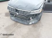 ✅ 2017 Volkswagen Passat SE • VIN: 1VWGT7A37HC063658 • Лот: 43119635. Опубликован ранее на IAAI с пробегом 95 974 миль. Бесплатный доступ к архиву аукционных продаж из США и подробный отчёт об истории автомобиля на DreamBid. Изображение 6.