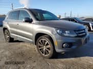 ✅ 2013 Volkswagen Tiguan SE • VIN: WVGBV7AX2DW010185 • Lot: 69625895. Listed on Copart with 134,760 mi. Free auction sales archive from the USA and detailed vehicle history report at DreamBid. Image 4.