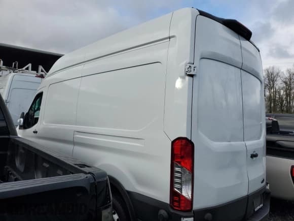 ✅ 2023 Ford Transit Cargo • VIN: 1FTBR1X8XPKB14862 • Lot: 83661874. Wystawiony na Copart z przebiegiem Nie podano. Bezpłatny archiwum sprzedaży aukcyjnych z USA i szczegółowy raport historii pojazdu na DreamBid. Zdjęcie 2.