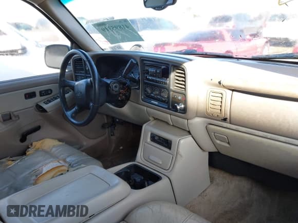 ✅ 2002 Chevrolet Suburban LS • VIN: 3GNEC16Z02G181020 • Лот: 41895319. Опубликован ранее на IAAI с пробегом Не указан. Бесплатный доступ к архиву аукционных продаж из США и подробный отчёт об истории автомобиля на DreamBid. Изображение 5.