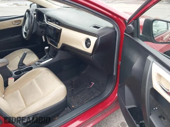 ✅ 2018 Toyota Corolla SE • VIN: 2T1BURHE5JC020317 • Lot: 43733491. Listed on IAAI with 137,829 mi. Free auction sales archive from the USA and detailed vehicle history report at DreamBid. Image 5.