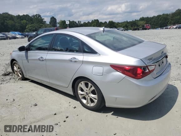 ✅ 2011 Hyundai Sonata Limited • VIN: 5NPEC4AC4BH223709 • Лот: 67760895. Опубликован ранее на Copart с пробегом 104 924 миль. Бесплатный доступ к архиву аукционных продаж из США и подробный отчёт об истории автомобиля на DreamBid. Изображение 2.