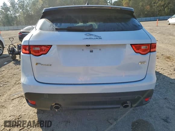 ✅ 2020 Jaguar F-Pace 25t Checkered Flag Edition • VIN: SADCP2FX9LA649355 • Lot: 93441485. Wystawiony na Copart z przebiegiem Nie podano. Bezpłatny archiwum sprzedaży aukcyjnych z USA i szczegółowy raport historii pojazdu na DreamBid. Zdjęcie 6.