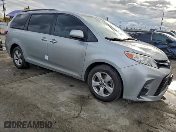✅ 2020 Toyota Sienna LE • VIN: 5TDKZ3DC2LS026556 • Lot: 94259625. Listed on Copart with 64,098 mi. Free auction sales archive from the USA and detailed vehicle history report at DreamBid. Image 4.