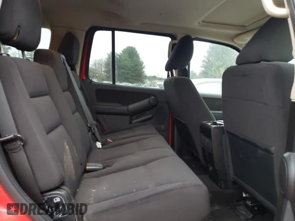 ✅ 2010 Ford Explorer XLT • VIN: 1FMEU8DE7AUA98173 • Lot: 80422664. Listed on Copart with 77,315 mi. Free auction sales archive from the USA and detailed vehicle history report at DreamBid. Image 11.